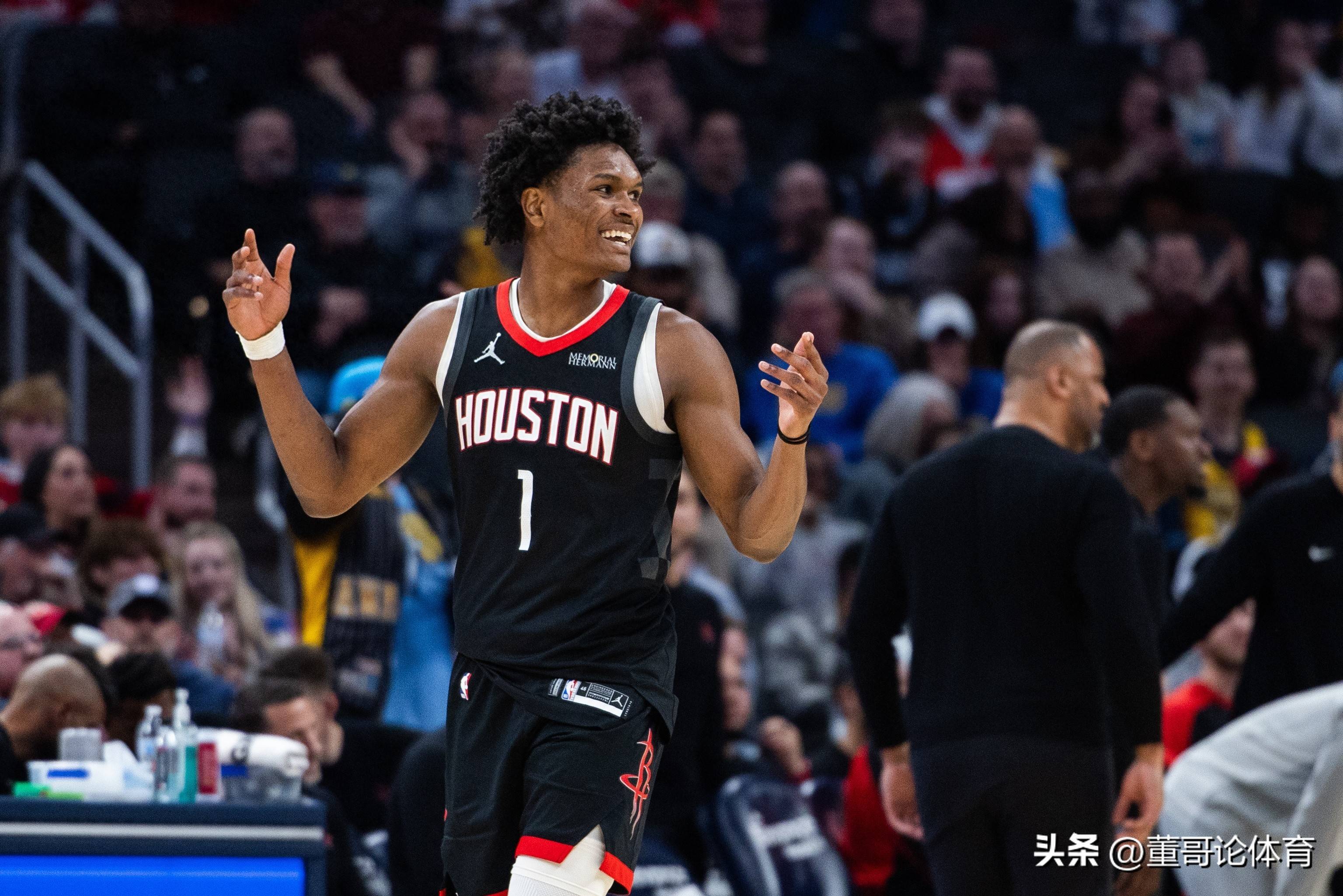 包含NBA球员伤愈复出，战术调整备战开赛的词条