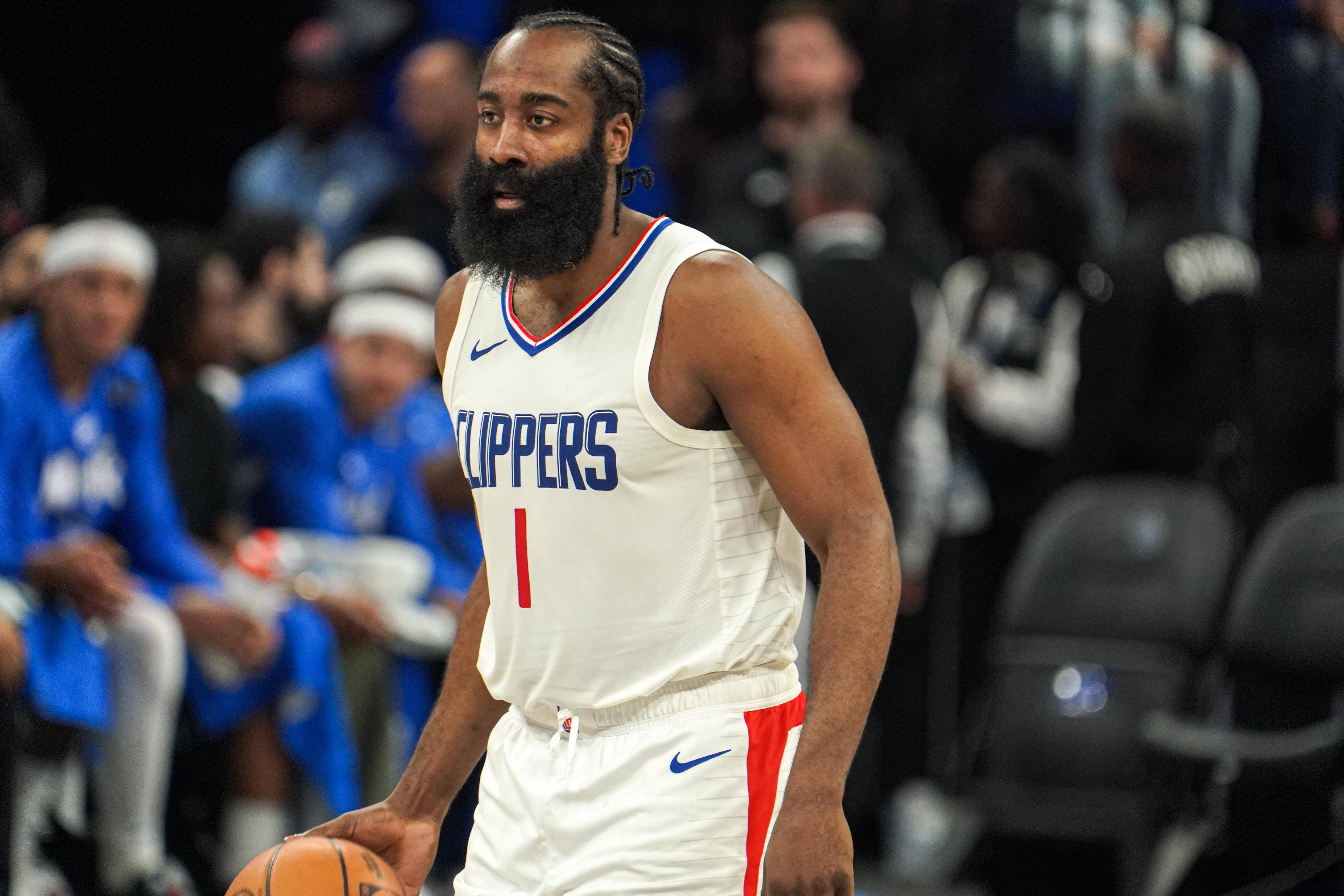 NBA新晋球员无缘比赛，偶像现场为其致歉