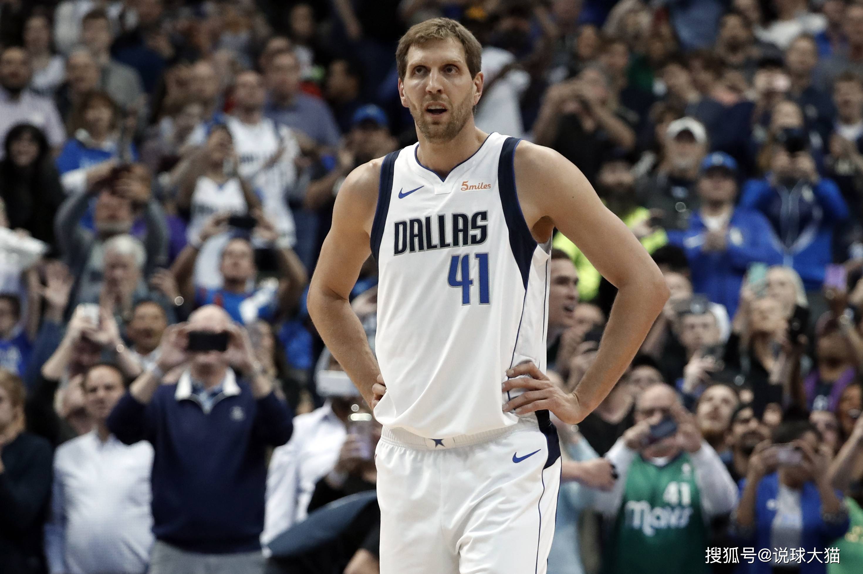 诺维茨基退役:德国篮球巨星谢幕NBA生涯