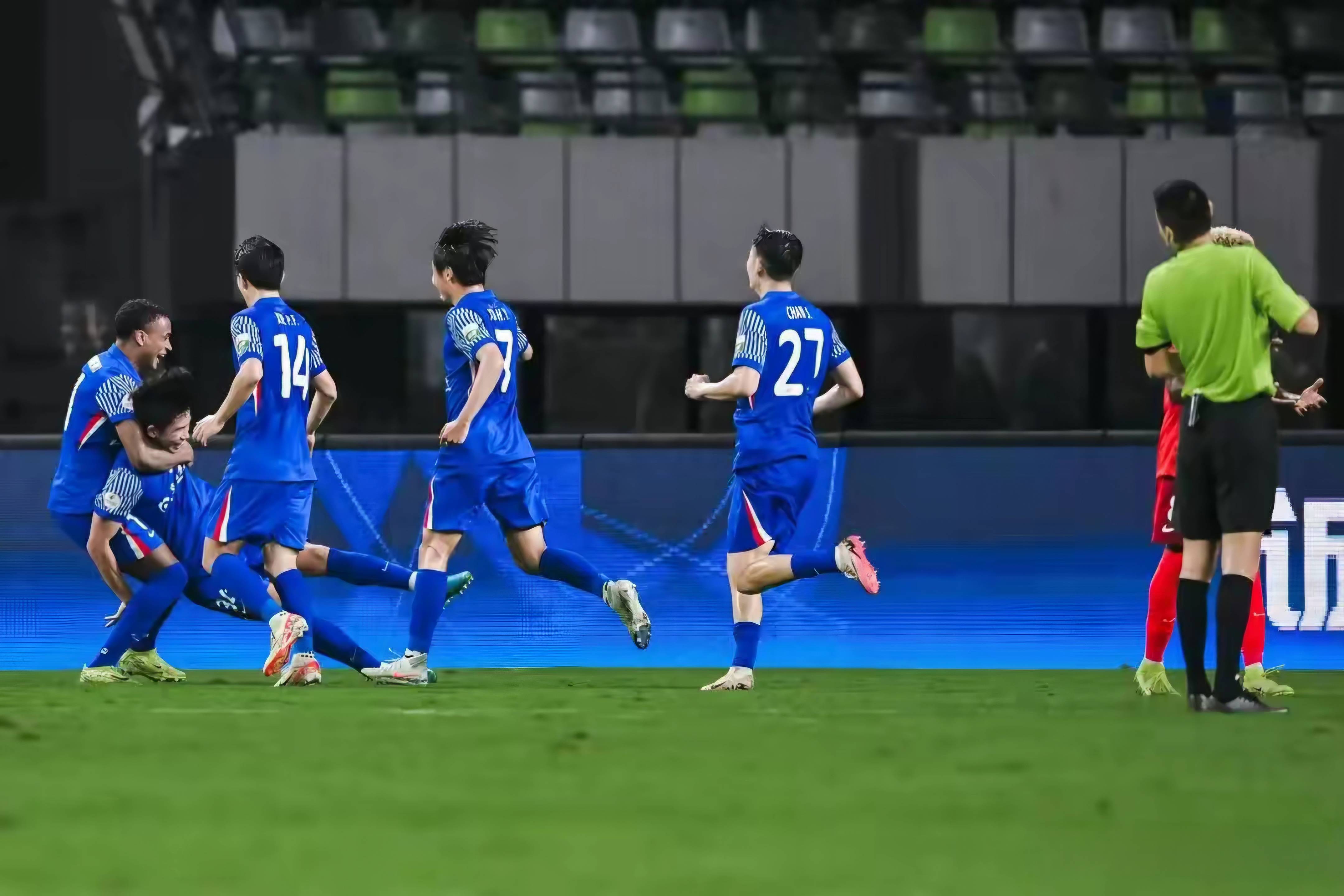 开云体育下载-国安全队遭遇连败，王法需重整形势