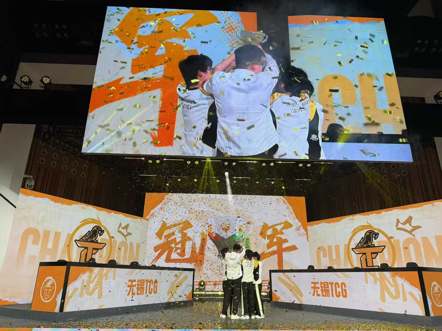 开云体育官方网站-DK绝杀FLY，Canyon单局斩获MVP宿命之战2025世界赛，锁定晋级资格