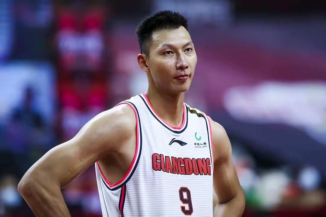 关于热火横扫篮网,易建联刷新纪录的信息 关于热火横扫篮网,易建联刷新纪录的信息