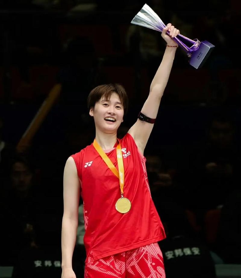 中国队鏖战泰国队,陈雨菲点燃赛场 中国队鏖战泰国队,陈雨菲点燃赛场