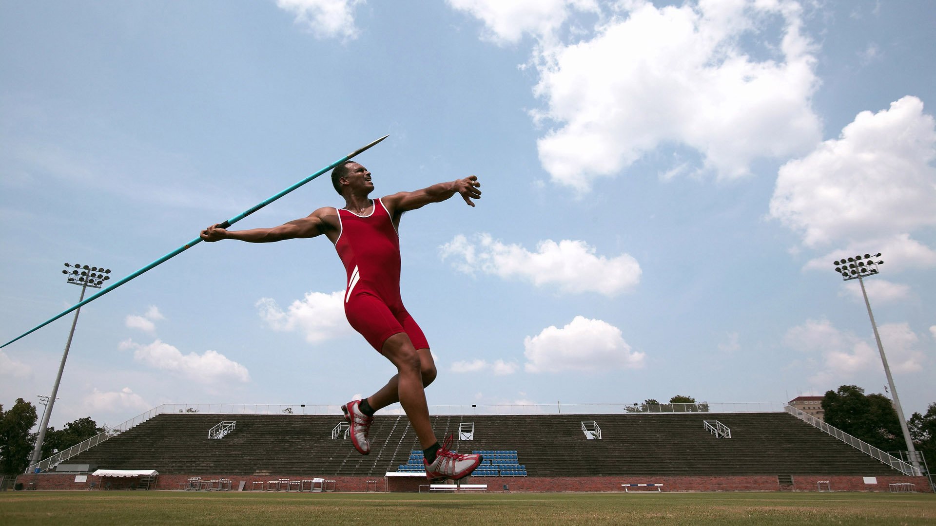 开云体育官方网站-冰与火之歌，当波兰战车的冷碾压遇上奥恰洛夫的热惊艳